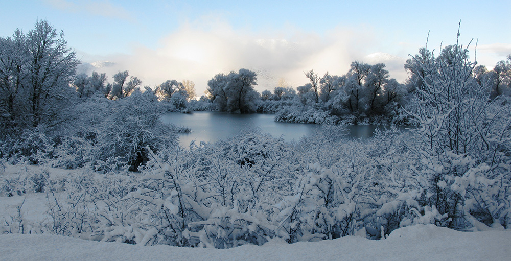 A small frozen lake on the way to Ano and Kato Pedina villages from Monodendri and Vitsa